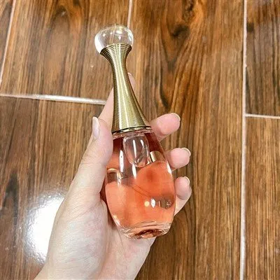 Citrus Thiab Rose Perfume